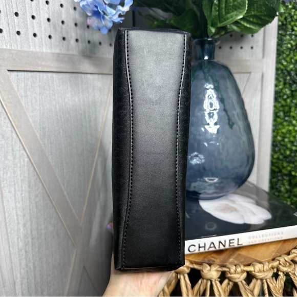 Mk shailene black gold studded pull zip nwt - Picture 7 of 15